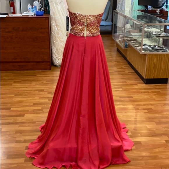 Strawberry prom dress with beads - Picture 4 of 8
